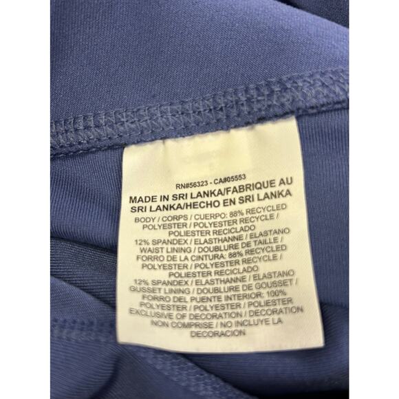 Nike Capri Leggings Womens Small Dri Fit 10 Less Plastic Bottles 1 Legend‎ Pant - Picture 4 of 5